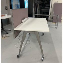 Single Desk