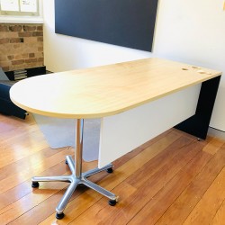 Office Desk With Roller Cluster 