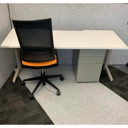 Price 50 only for DESK ➕ $30 CHAIR➕$20 DRAWER, rrp approx 1100! Clearance sale stock at our warehouse 