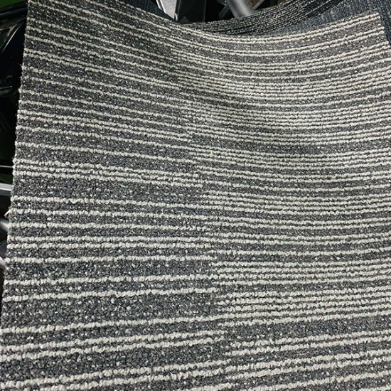 High Quality floor Mat In Good Condition 