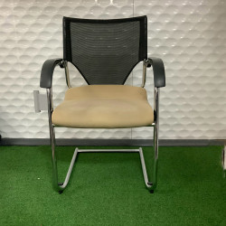 Wilkhahn Modus 	Executive Cantilever Armchair