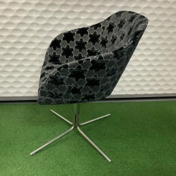 Lounge Chair In Good Condition