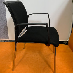 Buro Lindis 4 Leg with Arms Chair