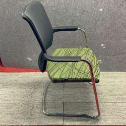 Dauphin	Sim-o visitor Chair