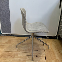Hay AAC 11 Swivel Chair