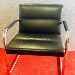 Kusch Co Scorpil Leather lounge chair In Good Condition