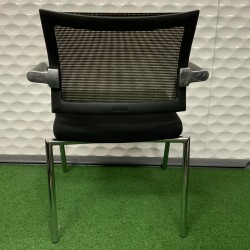 Skin Mesh Meeting Chair In Good Condition