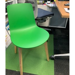 Enea Lottus Chair In Good Condition