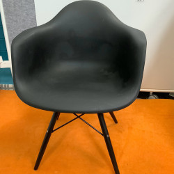 Herman Miller Eames Chair