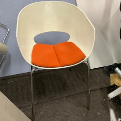 Sintesi Orbit Large Chair in good condition