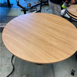 Round Coffee Table in Good Condition