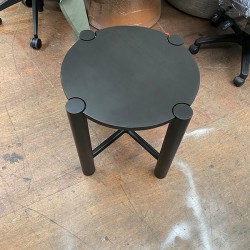 Artie Round Coffee Side Table | Mt BLK/Matt Blk Oak