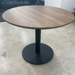 Café Coffee Table In Good Condition