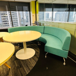 Round Coffee Table In Good Condition