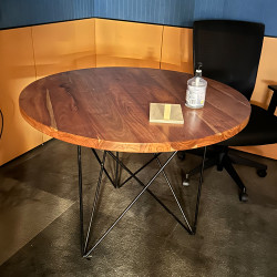 Premium designs Hardwood round table