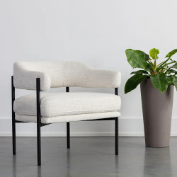 Dezign Lola Lounge Chair 