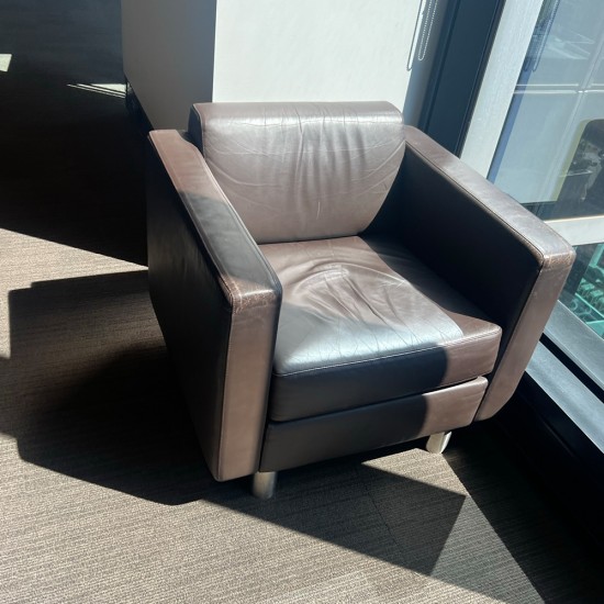 Iceberg Armchair Leather In Good Condition