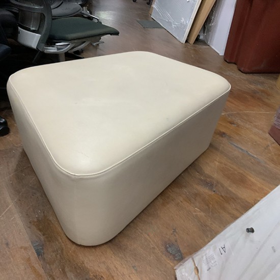 Ottomans seatings in good condition