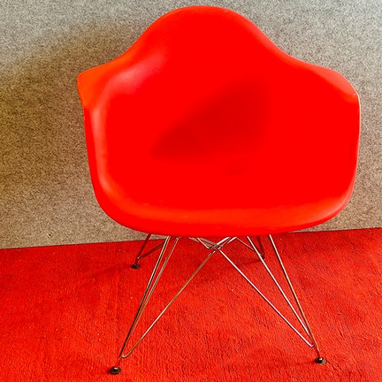 Eames Plastic Armchair DAR By Vitra