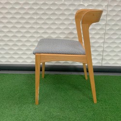 Vuti Dining Chair In Good Condition