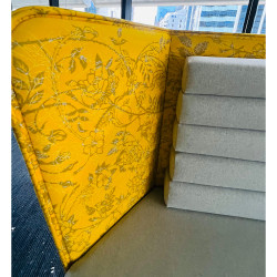 Booth High Back In Good Condition