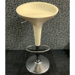 Magis Bombo Bar Stool In Good Condition