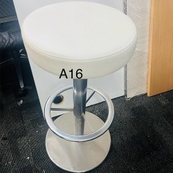 Bar Stool In Good Condition