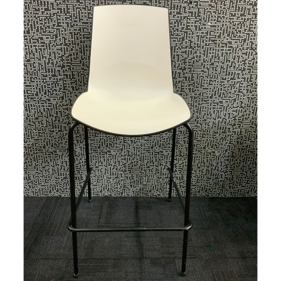 Bar Stool In Good Condition