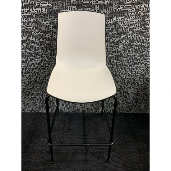 Bar Stool In Good Condition