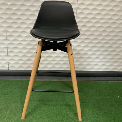 Bar Stool in Good Condition
