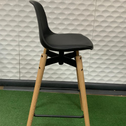 Bar Stool in Good Condition