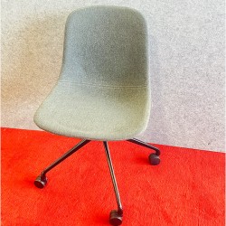 MARYA fabric desk chair In Good Condition