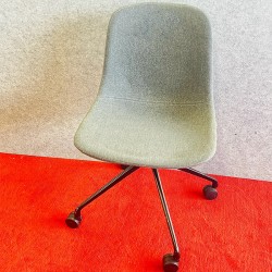 MARYA fabric desk chair In Good Condition