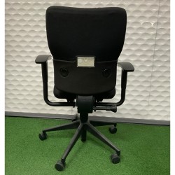 Let’s B Chair By Steelcase Chair In Good Condition