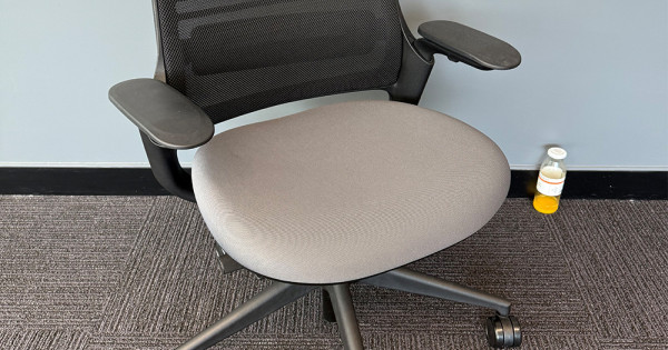 SteelCase Ergomic Office chair