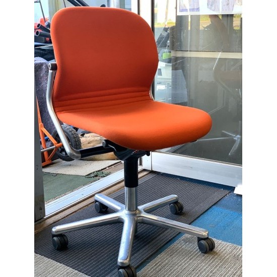 Wilkhahn FS 211/8 Swivel Chair