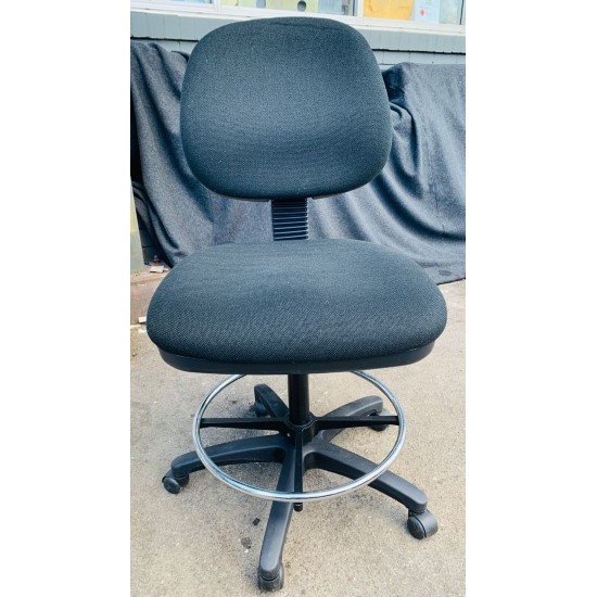 Medium back drafting chair