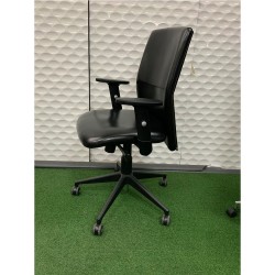 Diami Office High Back Chair In Good Condition