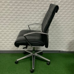 Leather Chair In Good Condition