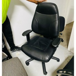 High Back Office Chair In Good Condition