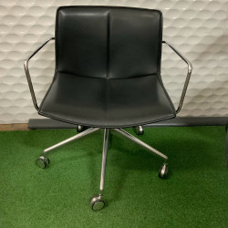 Premium Sleek Office Meeting Chair