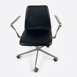 Paustian	 Spinal Chair 44