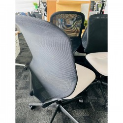 Vitra Office Chair In Good Condition 