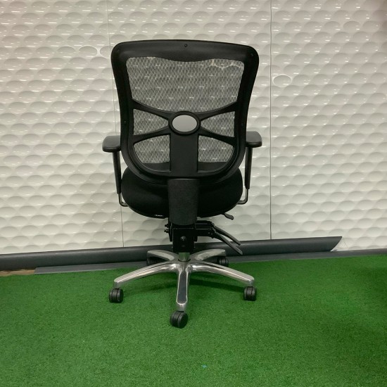 Alera Elusion Series Mesh Multifunction Chair In Good Condition