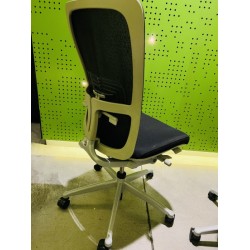 Haworth Zody chair in good condition 