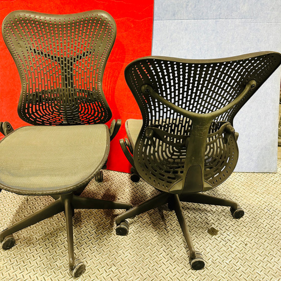 Mirra 2 chair by Herman-miller