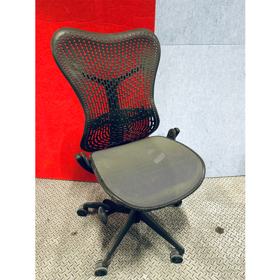 Mirra 2 chair by Herman-miller