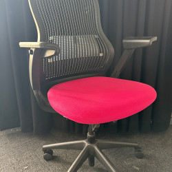 Knoll Generation task chair 