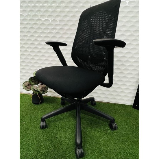 Suit Task Mesh chair 