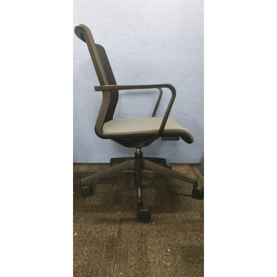 Circo Meeting Office Chair by Senator